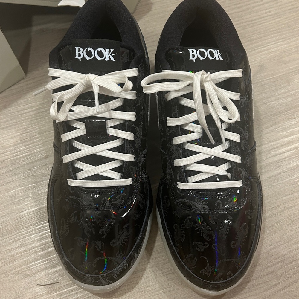 Nike Book1 Book 1 "Scorpion"
Basketball Shoes Style: IM7615-001 Size 11.5